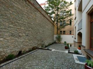 Hunger 4* Prague